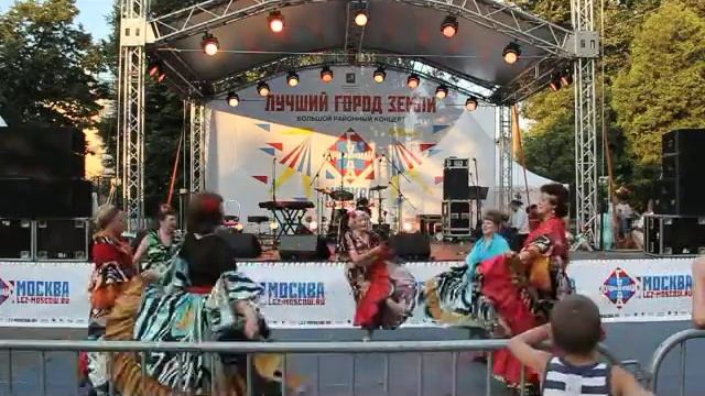 Танец «Цыганочка» (коллектив исторического бального танца «Северные зори»). Северный. 28/06/2013 смотреть онлайн