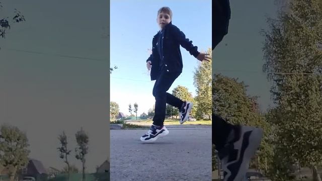 shuffle dance monster and simpa #shuffle#dance#shuffledance#simpa#monster#шафл#симпа#монстер#video смотреть онлайн