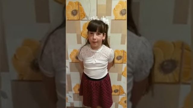 Стихотворение Георгия Рублева "Это было в мае на рассвете" читают учащиеся 3 класса Лавровской школ смотреть онлайн