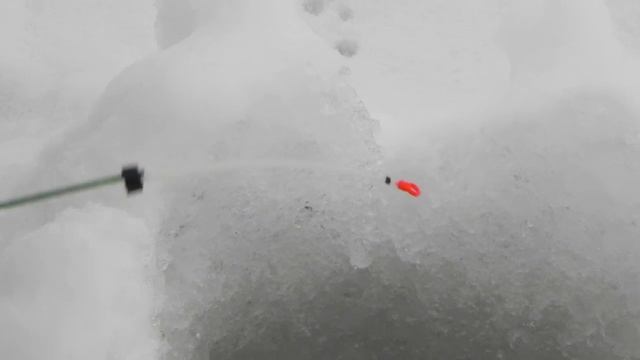 Зимняя рыбалка в Уфе. Видео отчет. 10 января 2016 смотреть онлайн
