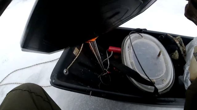 СУПЕР КЛЁВ СОРОГИ! НЕ ЗРЯ МЫ РАССТАВЛЯЛИ ЖЕРЛИЦЫ. ПЕРВЫЙ ЛЁД РАЗДАЁТ!!! смотреть онлайн