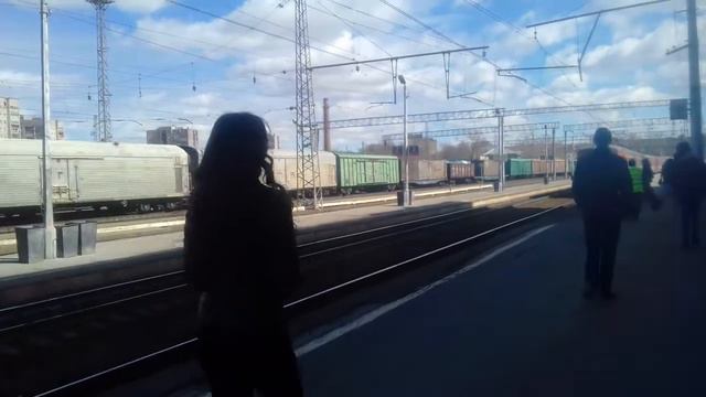 Электровоз ВЛ10К с грузовым поездом, электропоезд ЭР2-1308 сообщением Ясаково - Рязань-1 смотреть онлайн