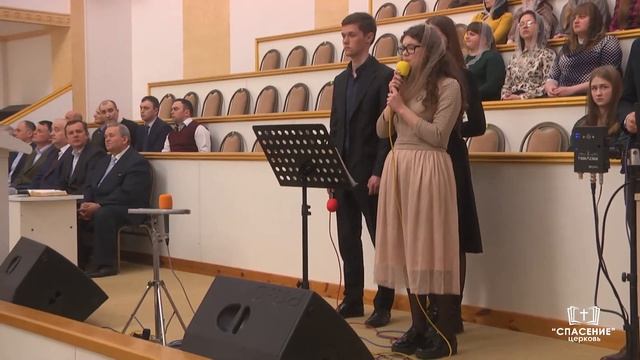 Предо мною лежат две дороги / Стихотворение смотреть онлайн
