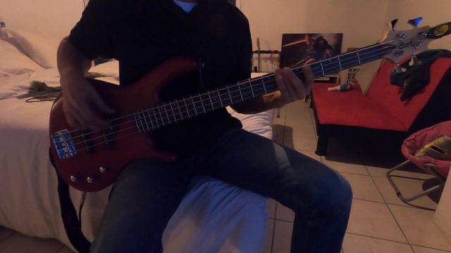 The Beautiful People - Marylin Manson Bass Cover смотреть онлайн