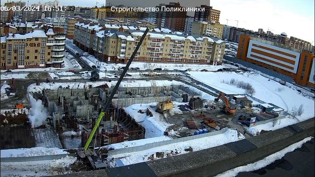 Таймплапс (06.03.2024) | строительство поликлинники | гусеничные краны РДК 250