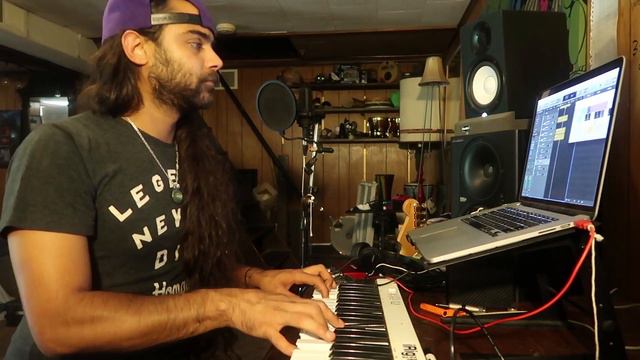 Logic Pro X beat (just a warm up) смотреть онлайн