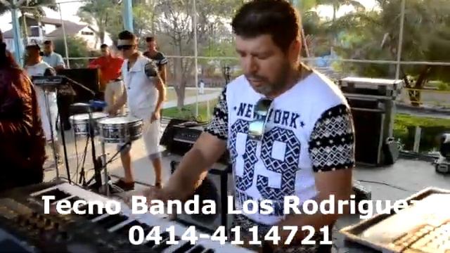 Piel de Angel Algo mas La Bonga en Vivo Conde Aventuras Edo Lara смотреть онлайн