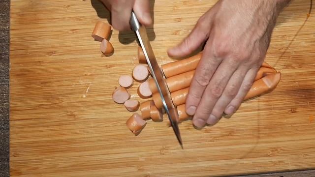 Суп который съедают соазу и добавки просят. Домашний Картофельный Суп за 30 минут. Суп Сосисками. смотреть онлайн