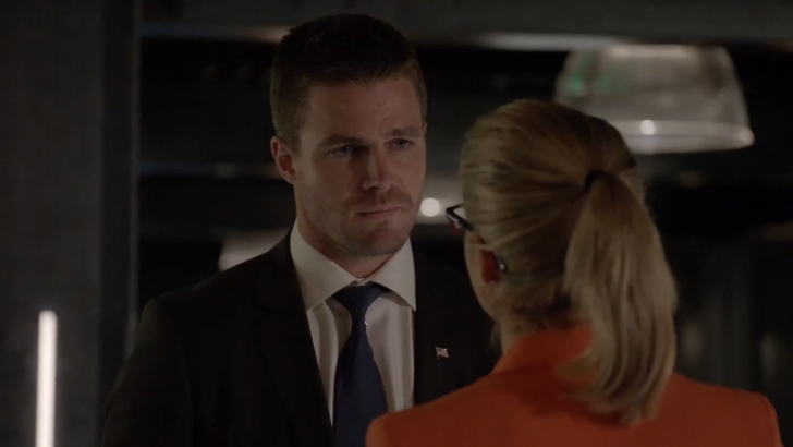 Стрела (5 сезон) - Русский Трейлер (2016) смотреть онлайн