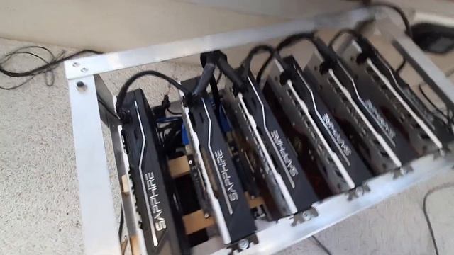 Косяк майнинг фермы на 6ти RX 570 16Gb Sapphire blockchain edition / 113-2T0010U-M4X / память micro смотреть онлайн