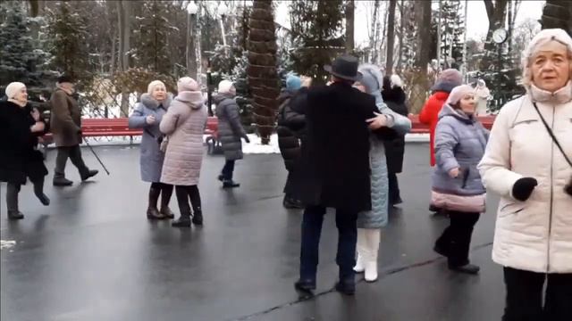 Я НЕ МОГУ ЗАБЫТЬ!!!СЧАСТЛИВЫЕ ДНИ ,ПАРК ГОРЬКОГО! смотреть онлайн