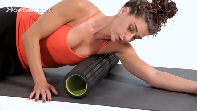 How to Foam Roll Your Lats | Foam Rolling смотреть онлайн