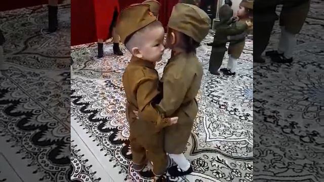 с наступающим 23 февраля!!! смотреть онлайн