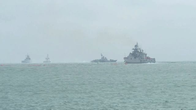 Корабли Черноморского флота выходят в море смотреть онлайн