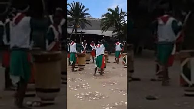 Ushaka Marine World zulu drummers смотреть онлайн