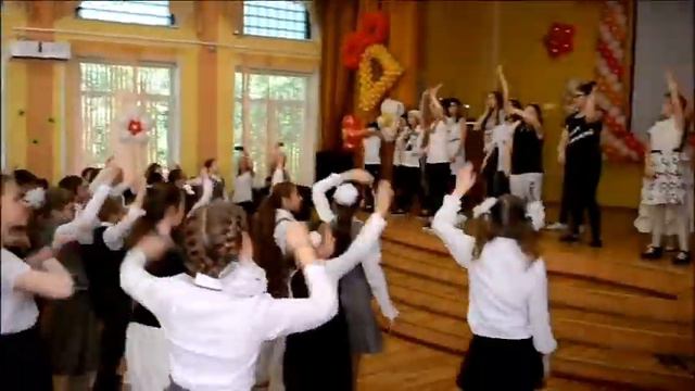 ШКОЛА 1236, МОСКВА, 4-В ПЕРВЫЙ ВЫПУСКНОЙ смотреть онлайн