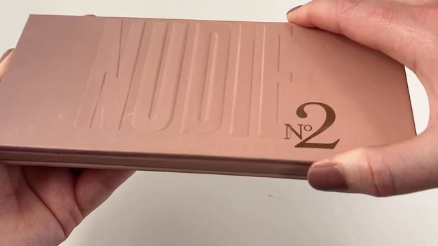 MY ENTIRE EYESHADOW PALETTE COLLECTION | All *almost* 100 palettes ? смотреть онлайн