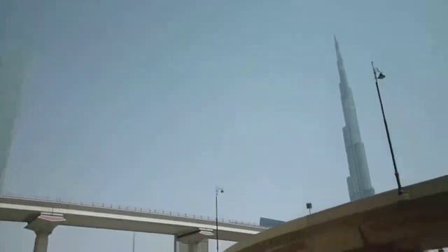 ДУБАЙ!!! Линия метро которая проходит над землёй...