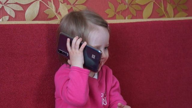 НЕОЖИДАННЫЕ ЗВОНКИ ПО ТЕЛЕФОНУ. Дозвонилась Бэтмену, любимой кукле и даже динозавру в Юрский период смотреть онлайн