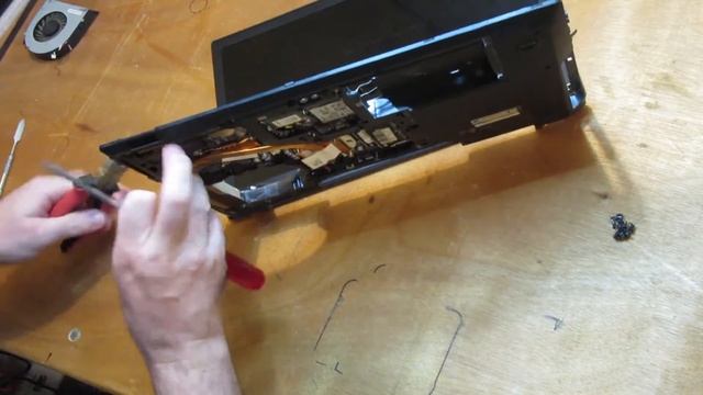 What I fix daily - Metabox/Clevo W650SR gaming laptop gets ROASTED смотреть онлайн