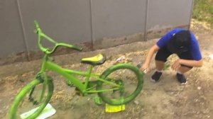 Покраска велосипеда баллончиком | Как покрасить велик своими руками | Color with spray paint