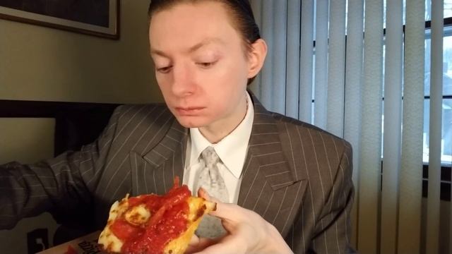 Pizza Hut NEW Detroit Style Pizza Review! смотреть онлайн