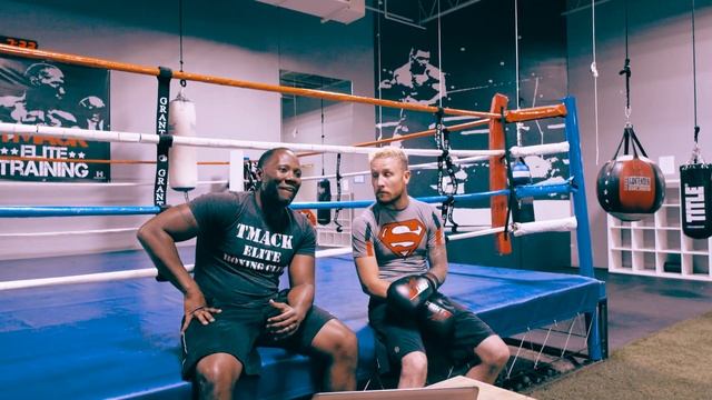 Experts React to Mike Tyson's recent Fight Clips! Hidden Gym Expert Breakdown смотреть онлайн