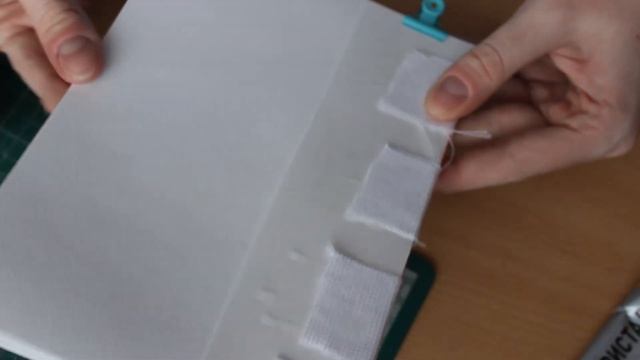 СКЕТЧБУК ИЗ КОРОБКИ ОТ ПИВА - DIY КАК СШИТЬ БЛОКНОТ смотреть онлайн