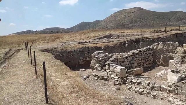 Арцах Армения достопримечательности новые раскопки Тигранакерт смотреть онлайн