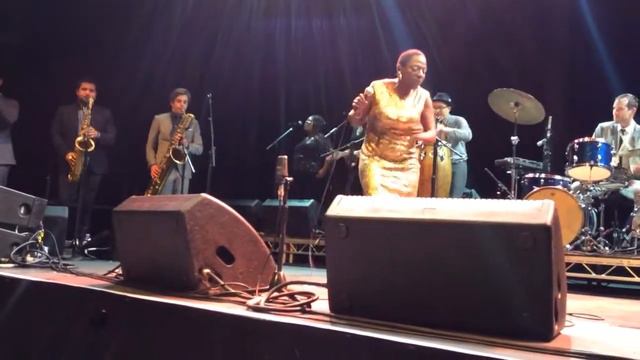 Sharon Jones & The Dap-Kings Roundhouse 16th May 2014 смотреть онлайн