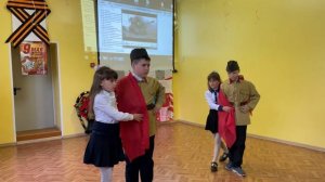 Начальная школа танец на праздник 9 мая.mp4