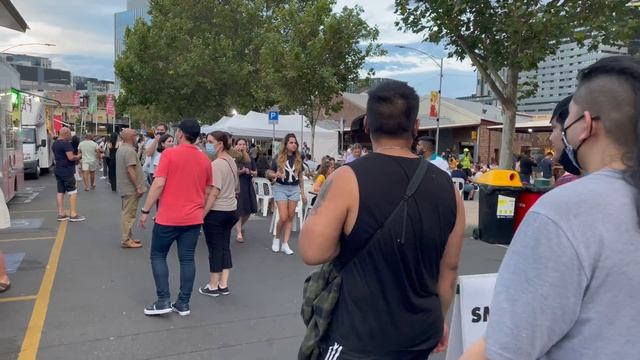 FIRST SUMMER NIGHT MARKET 2022 MELBOURNE CITY AUSTRALIA | QUEEN VICTORIA MARKET смотреть онлайн