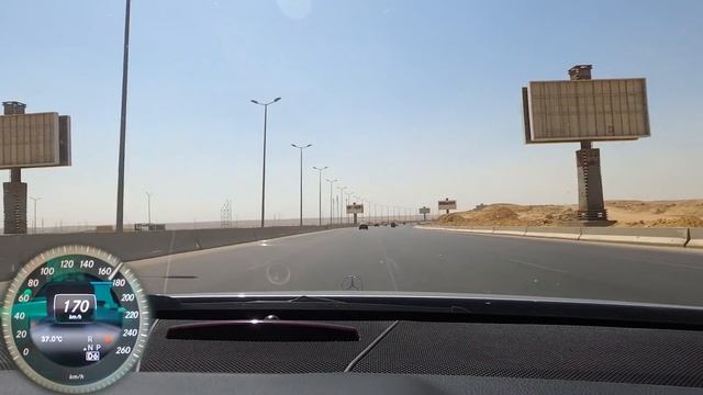 اتصرف عليها كتير شوف الحكاية | Mercedes E200 W212 مرسيدس اي كلاس смотреть онлайн