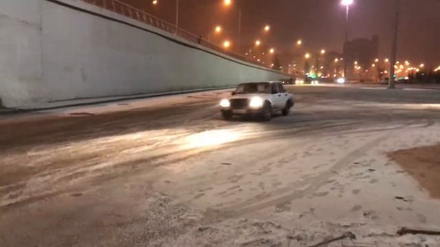 Первый снег 2017 . Минус два диска и одно крыло . АдреналинClubАстана. смотреть онлайн