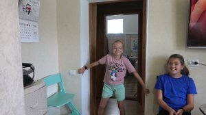 ЗАСЕЛИЛИСЬ С ТОМОЙ В ДАРИНИНУ КОМНАТУ. ИСПОРТИЛА УТЮГ , ЗРЯ РЕШИЛА ПОЧИСТИТЬ. 13.09.23.