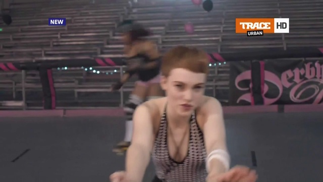 Chloe Howl - Disappointed =HD=