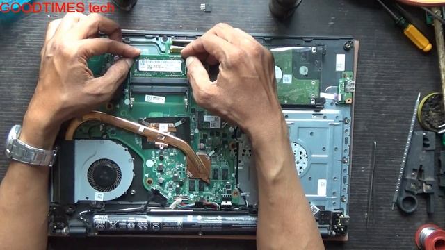 Acer ASPIRE E15 Series Laptop | How to replace or upgrade RAM. смотреть онлайн