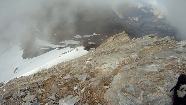 Спуск с вершины смотреть онлайн