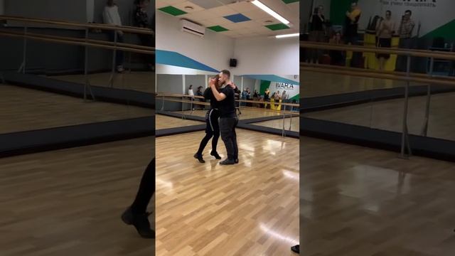 colgadas #тангомосква #тангонуэво #танцы #урокитанго #танго #tango #colgada #кольгады смотреть онлайн