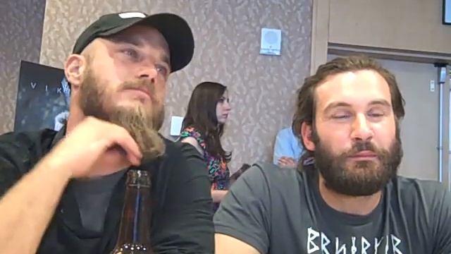 Doug's Comic-Con Adventure Vikings Travis Fimmel & Clive Standen смотреть онлайн