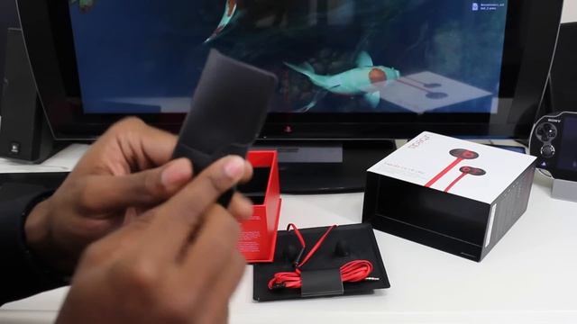 urbeats Unboxing смотреть онлайн