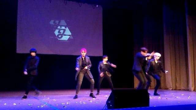 #MikanNoYuki2018 #CoverDance B.A.P. - Wake Me Up - In.joy