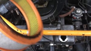 кидает масло в карбюратор в воздушный фильтр, причины все просто