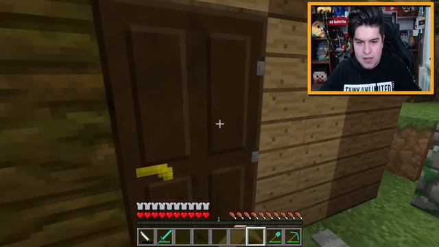 ЗОМБИ КАРТОШКА СБЕЖАЛ С НЕОБИТАЕМОГО ОСТРОВА В МАЙНКРАФТ | ВЫЖИВАНИЕ С КАРТОФАНКОЙ смотреть онлайн