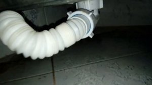 Плохо уходит вода из ванны.Лечим ошибки строителей.