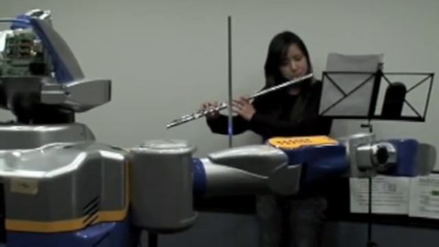 Theremin-playing Opera Robot w/ Flutist смотреть онлайн