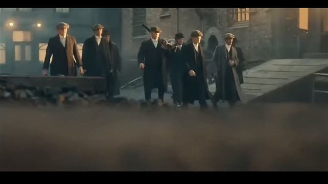 ПОЧЕМУ СЕРИАЛ ОСТРЫЕ КОЗЫРЬКИ ТАК ВСЕ ЛЮБЯТ?ОБЗОР НА САМЫЙ СТИЛЬНЫЙ СЕРИАЛ! смотреть онлайн