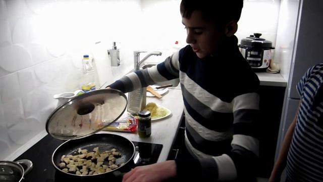 Как приготовить спагетти с соусом Песто смотреть онлайн