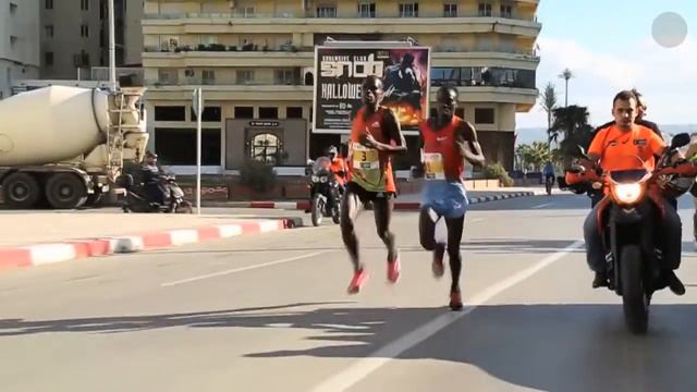 Le marathon de Tanger sponsorisé par Adnan Houdrouge смотреть онлайн