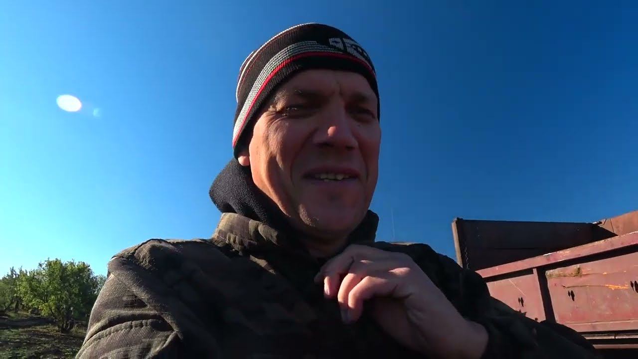 ЗА КОЛЫШКАМИ ЕДЕМ смотреть онлайн